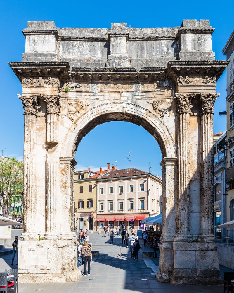 The Arch of the Sergii in Pula